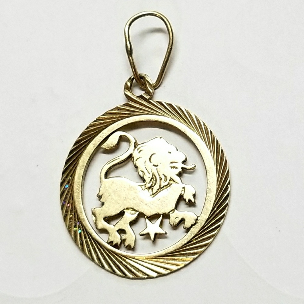Solid Gold medallion